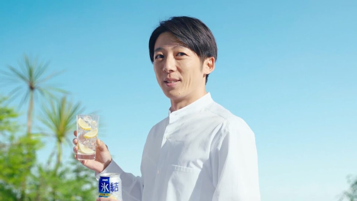 [일본광고] 타카하시 잇세이, 기린, 高橋一生,真木よう子 キリン 氷結 CM 青い人 名前の由来篇。改訂版 「なんで氷結って名前だと思う？」 15秒。
