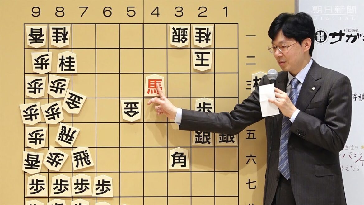 自作の詰将棋を解説する谷川九段　突然マイクを向けられた藤井七段の回答は…