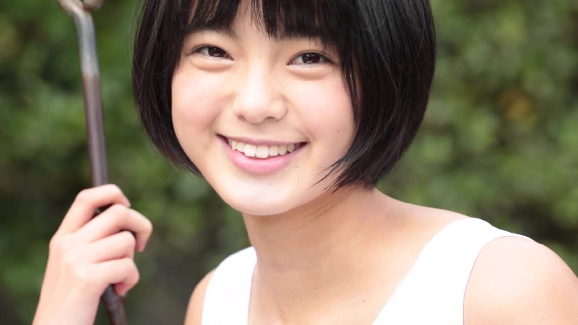 【HUSTLE PRESS】篠山紀信 「laugh&smile」 平手友梨奈②