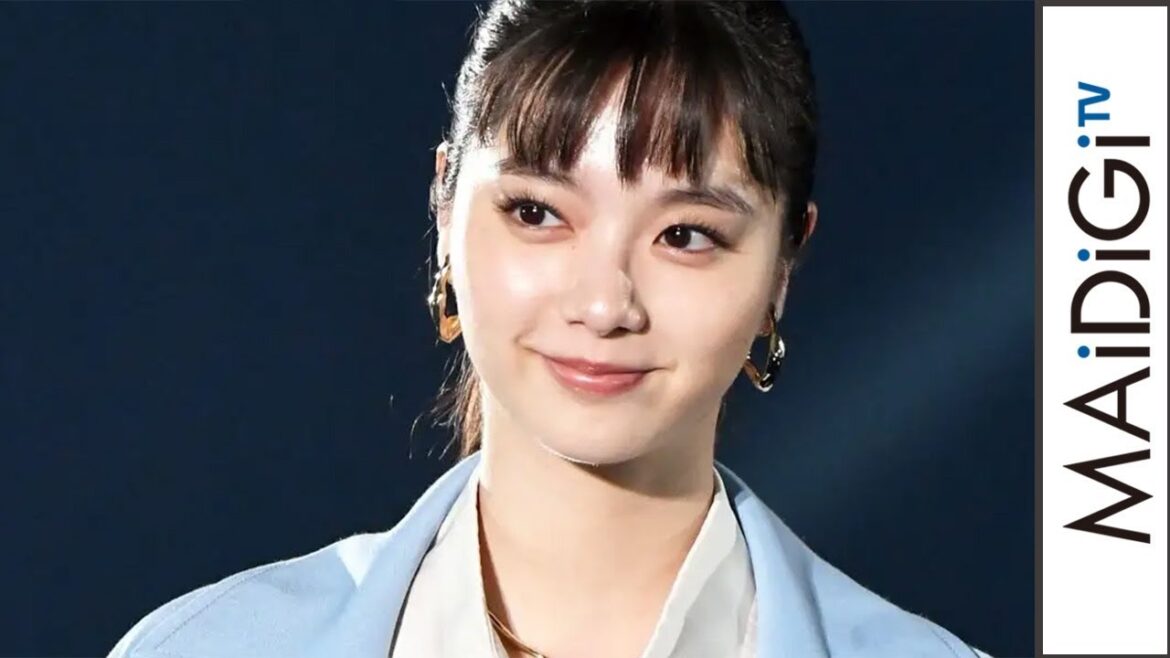 新川優愛、辛口パンツスタイル×爽やかトレンチ　“大人の余裕”感じるスタイリッシュコーデ＜TGC しずおか＞