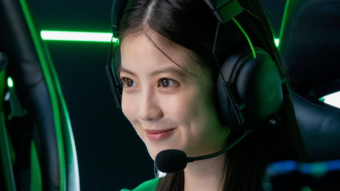 今田美桜、華麗な指さばき！e-スポーツチームで理想の物件探し／SUUMO CM＋メイキング＋インタビュー