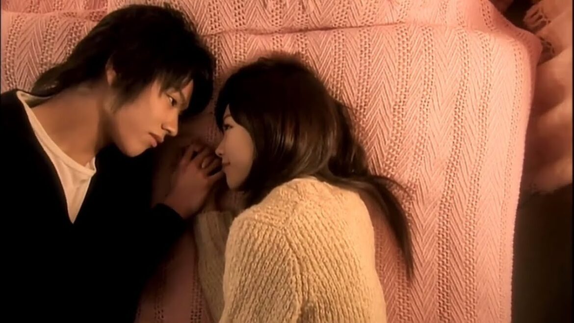 Kento Kaku x Mirei Kiritani Kento Kaku x Mirei Kiritani