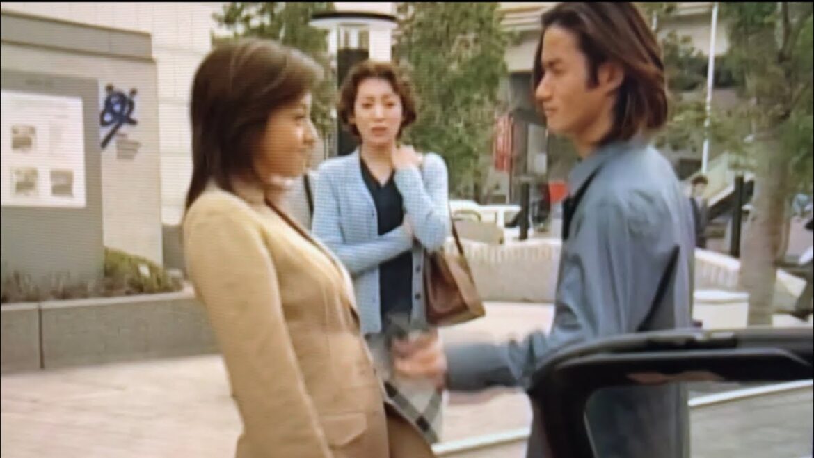 WITH LOVE  やっぱりフジTV  火曜9時 平成のドラマ❣️1話シーン😃竹野内豊  田中美里. 藤原紀香. 平成10年4月14日〜📺TV放送スタートでした👍（；＿；）