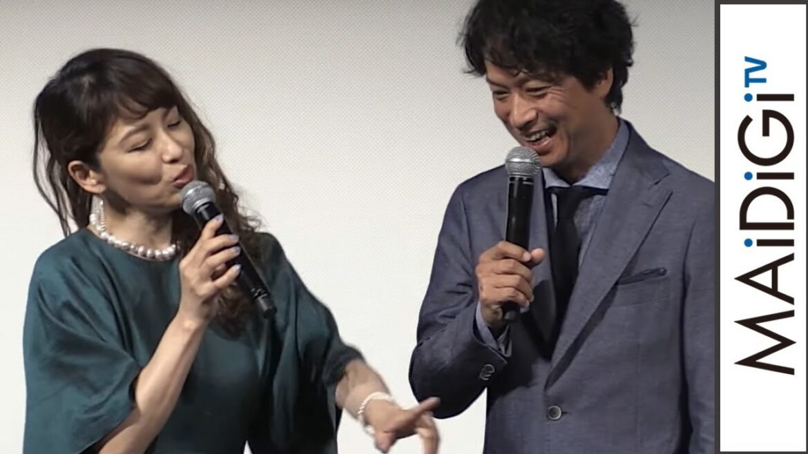 鈴木砂羽、椎名桔平との“距離感”に苦労?「頑張ってアプローチした」 「連続ドラマW 神の手」完成披露舞台あいさつ 鈴木砂羽、椎名桔平との“距離感”に苦労?「頑張ってアプローチした」 「連続ドラマW 神の手」完成披露舞台あいさつ