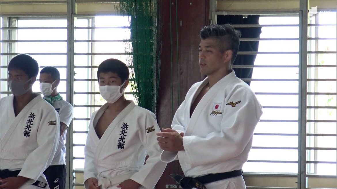 五郎丸さんや井上康生さんらが子どもたちを指導　 “世界トップ”の技を楽しみながら学ぶー静岡・磐田市