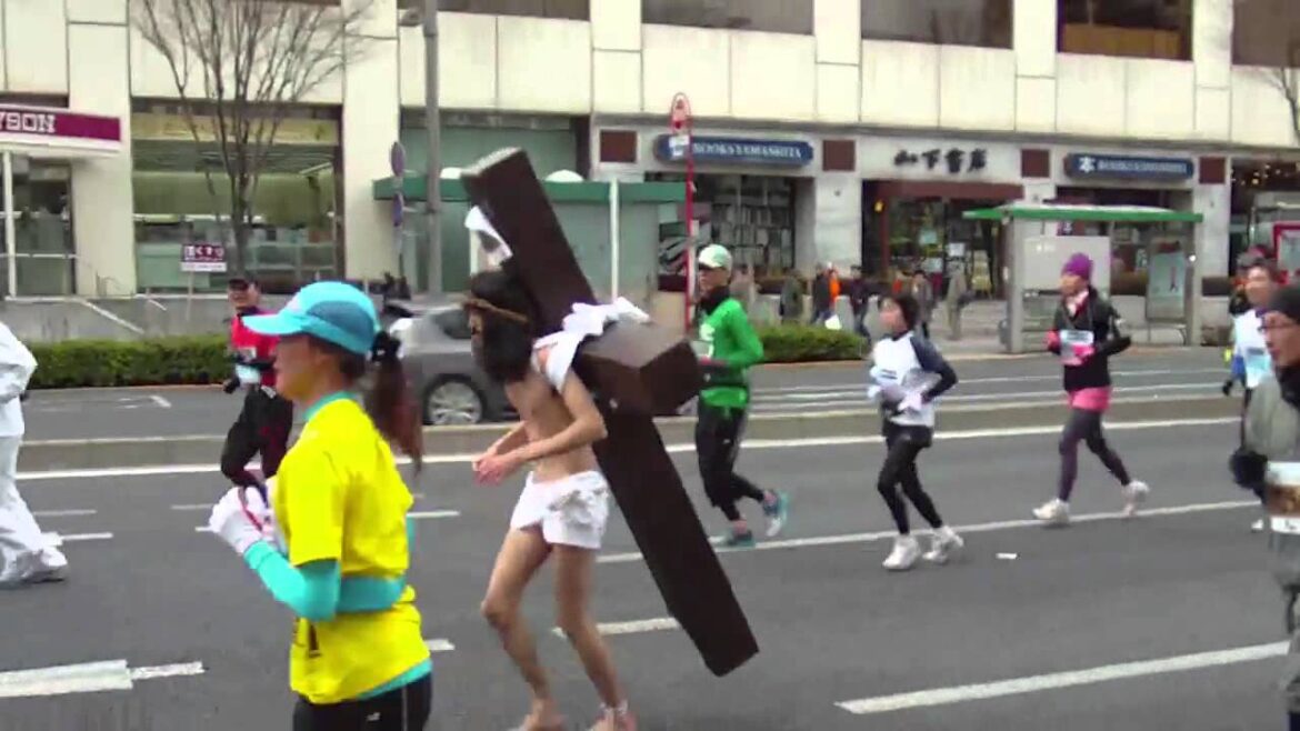 東京マラソン2012のキリスト/Jesus @ Tokyo marathon 2012.