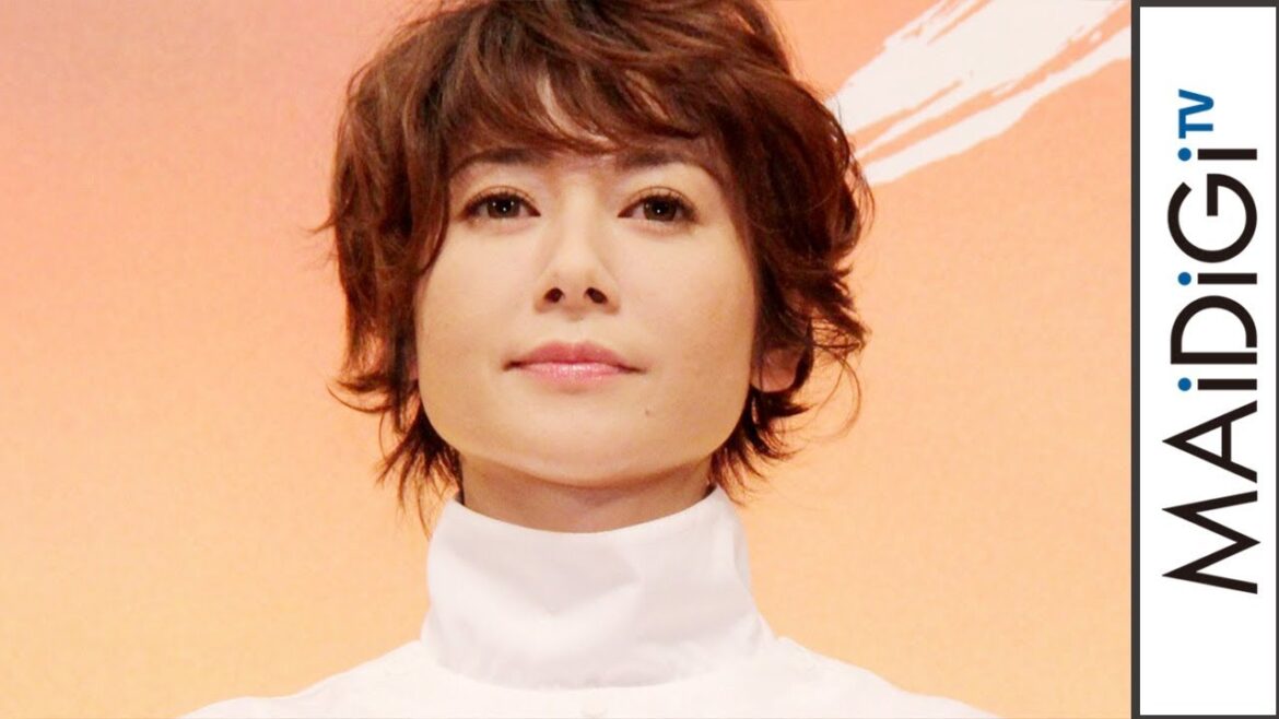 真木よう子「考えてもしょうがない…」　前向きに生きる秘訣は“笑うこと”　映画「焼肉ドラゴン」完成披露試写会舞台あいさつ3