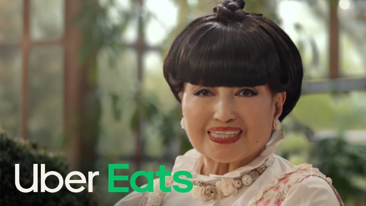 黒柳徹子＆小松菜奈 今夜、私が頂くのは…　玉ねぎヘア篇 | Uber Eats