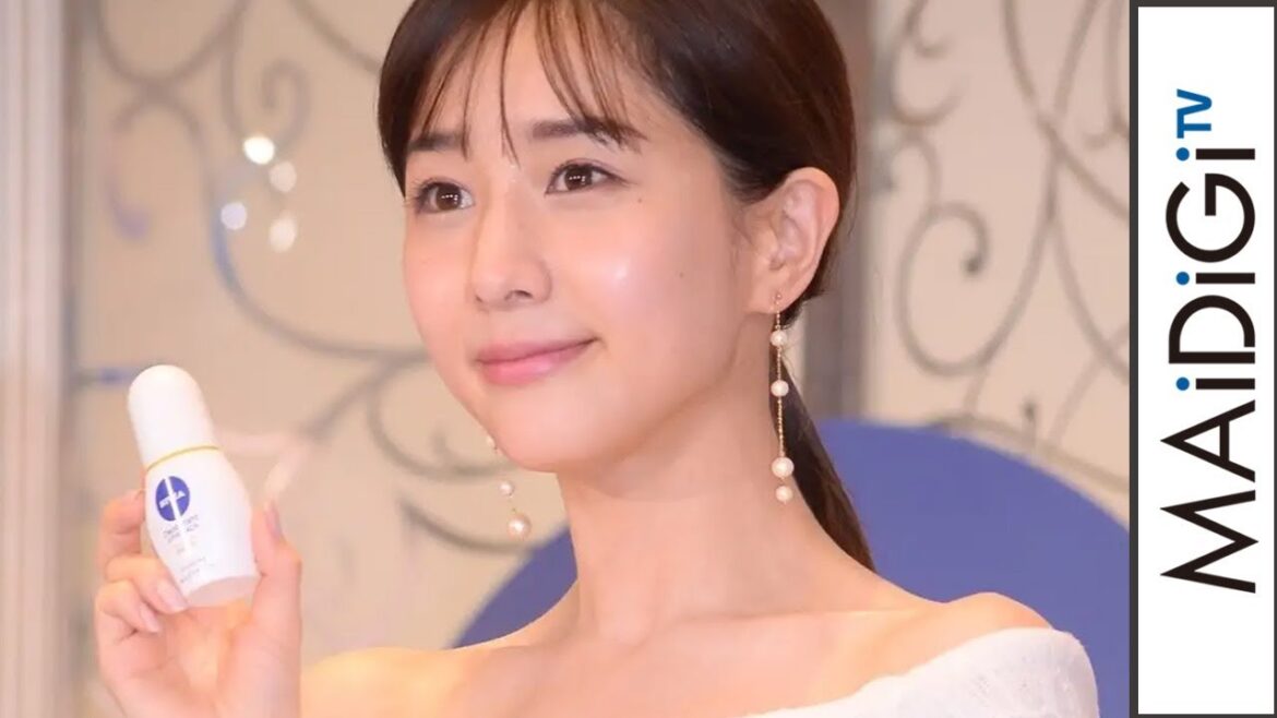 田中みな実、純白オフショルワンピで美デコルテ＆背中見せ　フィッシュテールで美脚も