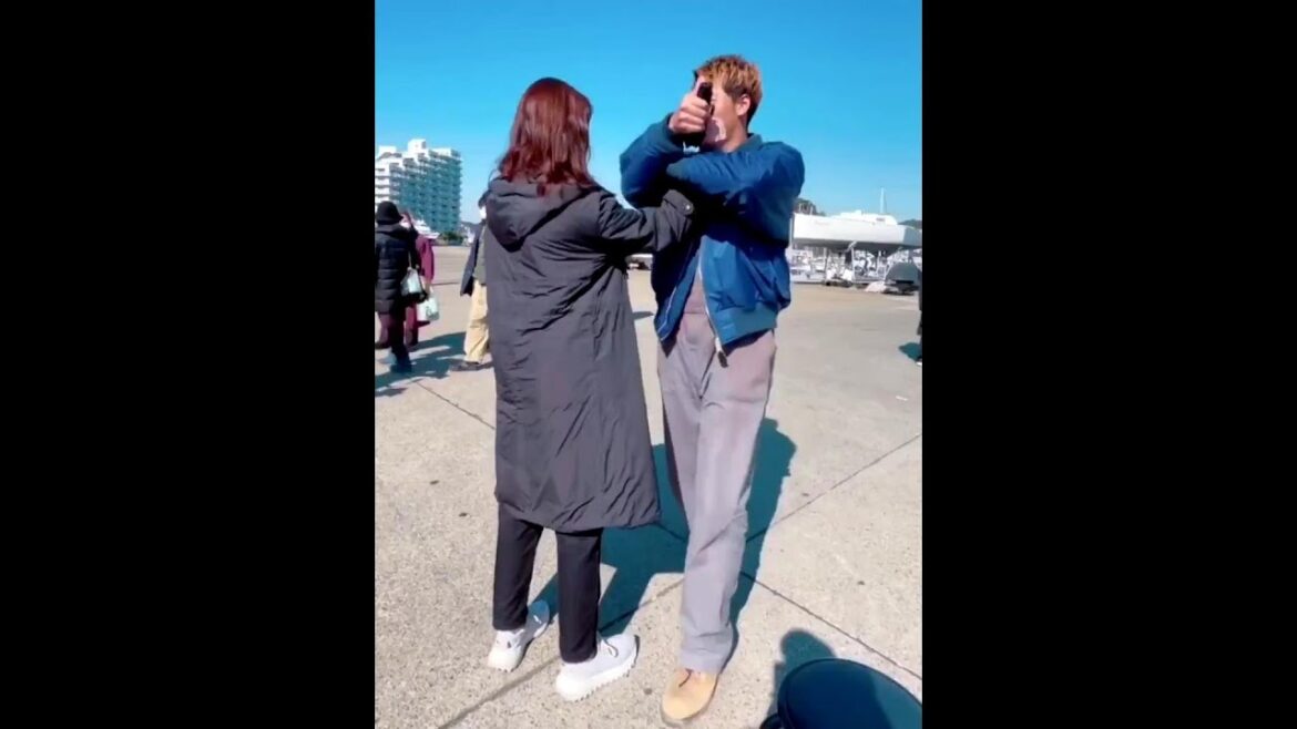 【竹内涼真＆中条あやみ】撮影の合間になにやらレクチャーしているようです!!