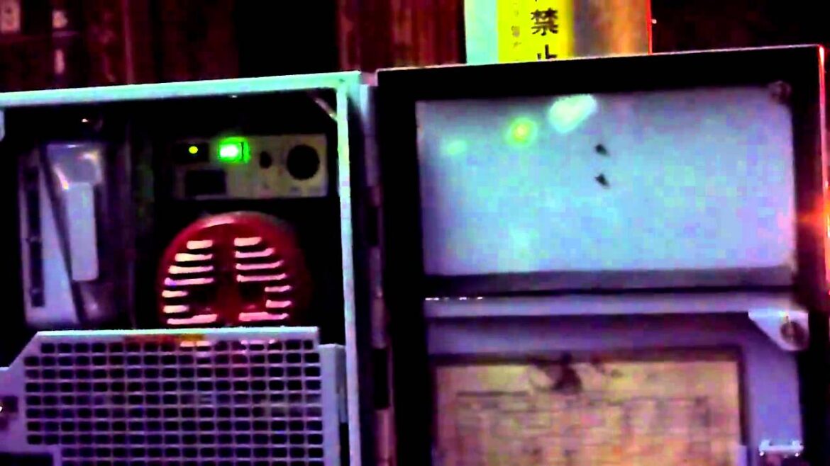 東電計画停電中の信号機の様子