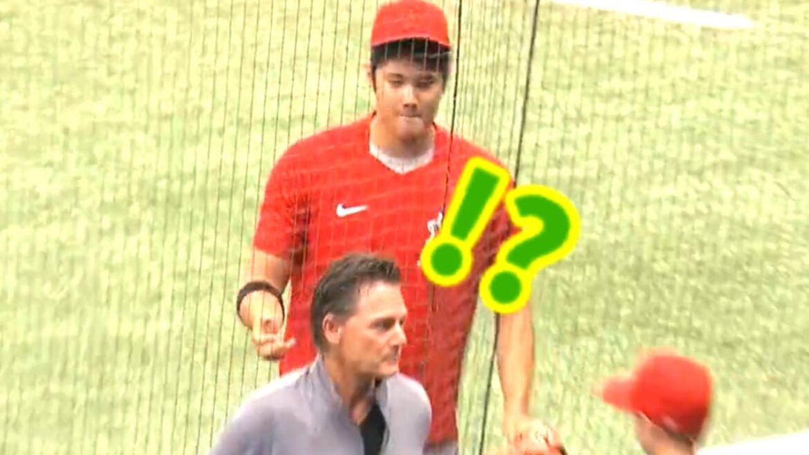 【shoheiotani】背後に大谷翔平がいる事に気づいてない叔父様がまさかの・・・コレには驚きです！！！