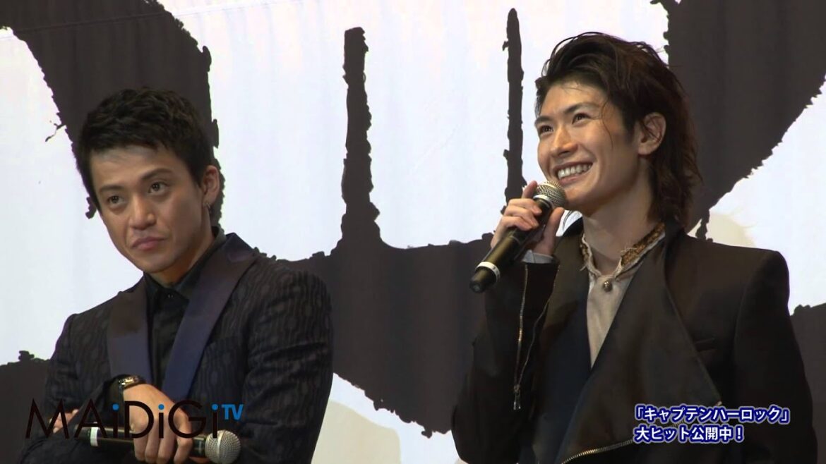 小栗旬、三浦春馬登場！「キャプテンハーロック」初日舞台あいさつ