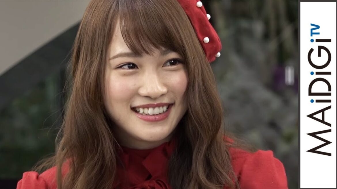 川栄李奈、自ら「勉強できないけど、頭はすごくいい」「エイベックスビル クリスマスツリーイルミネーション点灯式」3