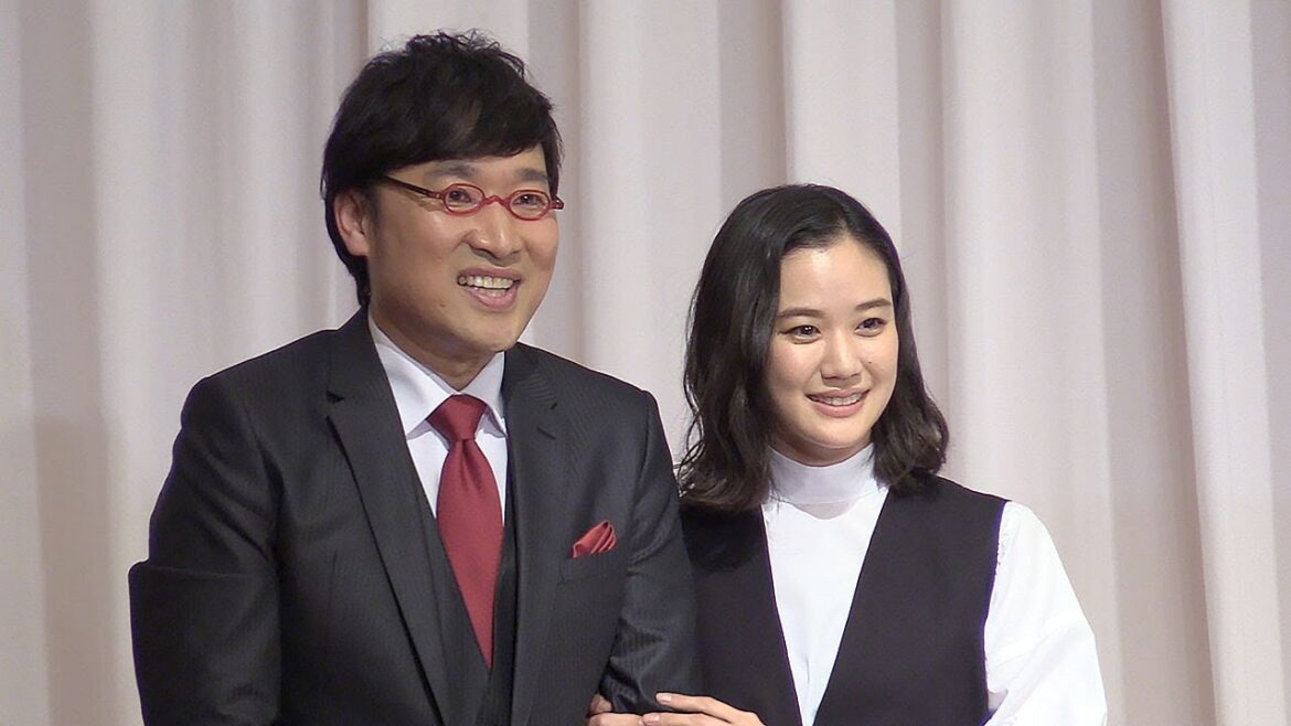 蒼井優さん、山里亮太さんが結婚会見
