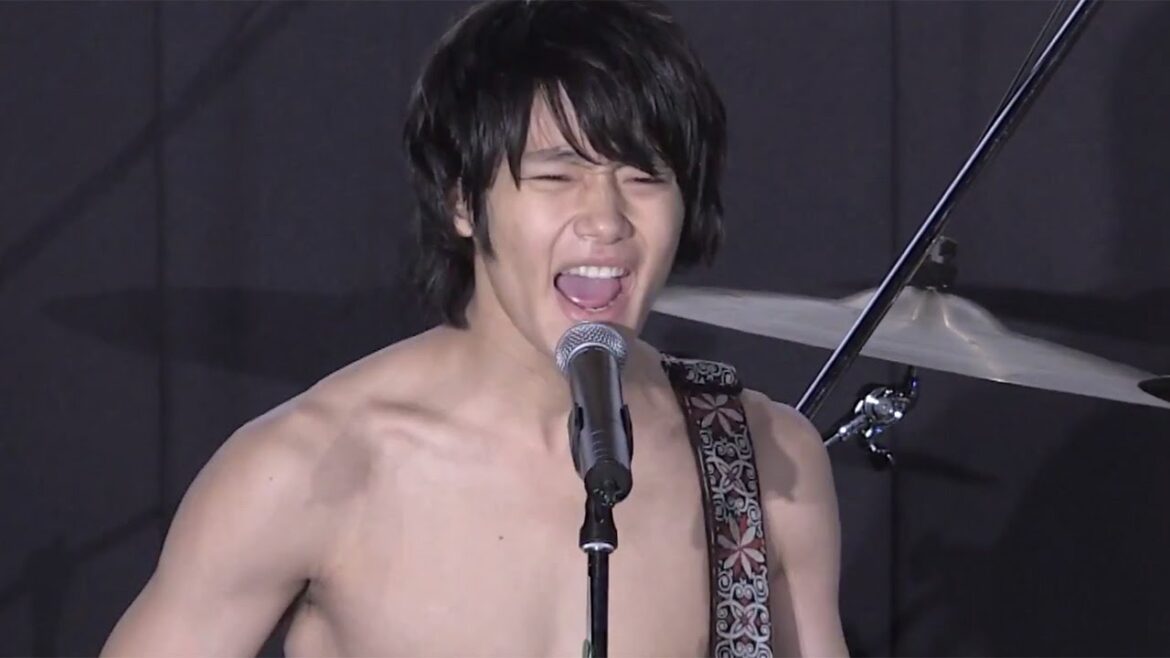 野村周平、水着姿で熱唱！　映画「日々ロック」“爆唱ライブ”開催！(1)