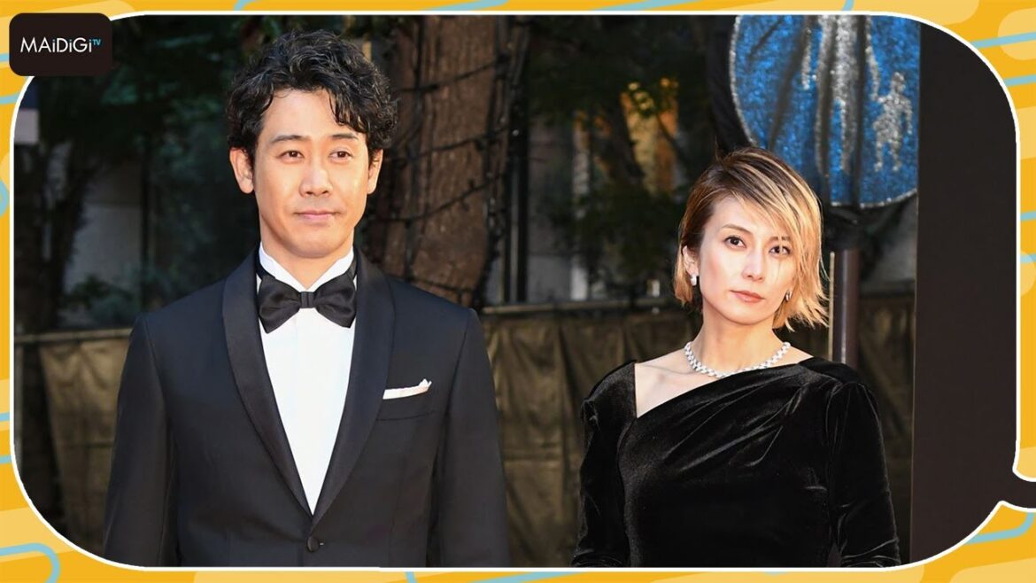 ＜東京国際映画祭＞柴咲コウ、金髪にイメチェン＆大胆Vカットで美背中見せ　大泉洋とレッドカーペットに