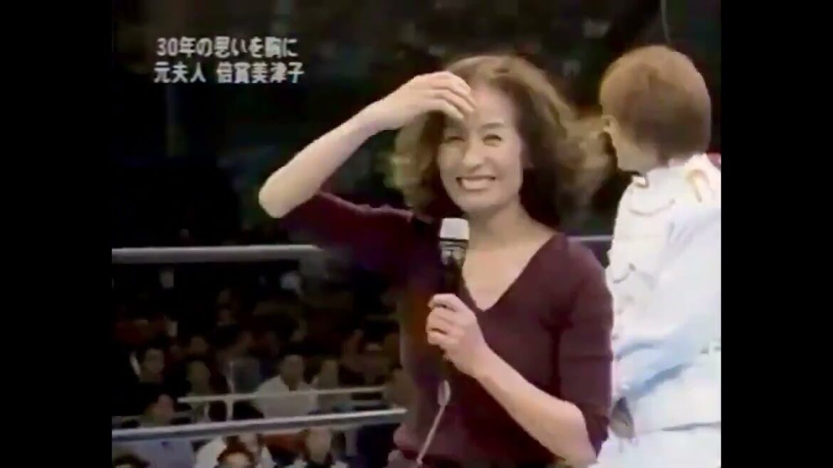 新日本プロレス30周年、倍賞美津子登場