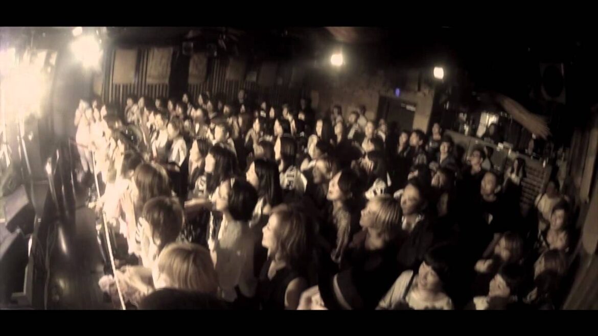 This is iZU LIVE TOUR@大阪Knave