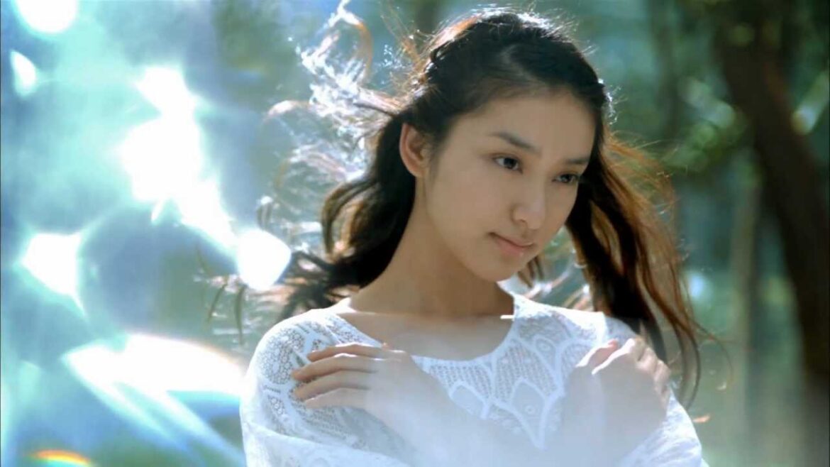 30s 武井咲 CM 爽健美茶 リバース・レイン篇