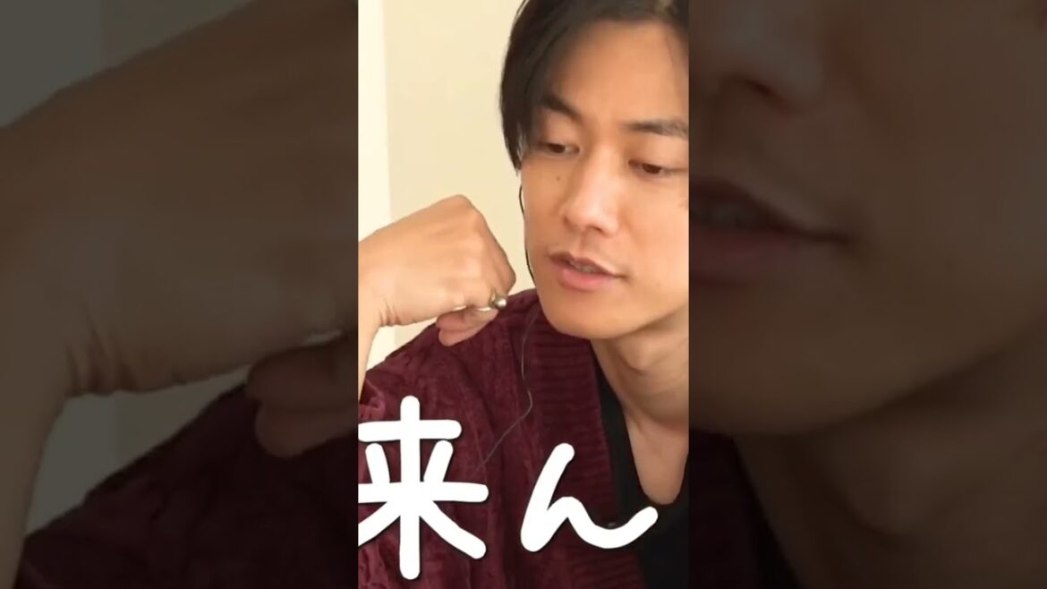 WAITING !!! お客様をお待ちの佐藤健の表情です#佐藤健 #AbyTS #チーム佐藤健 #TakeruSatoh #待つ #waiting