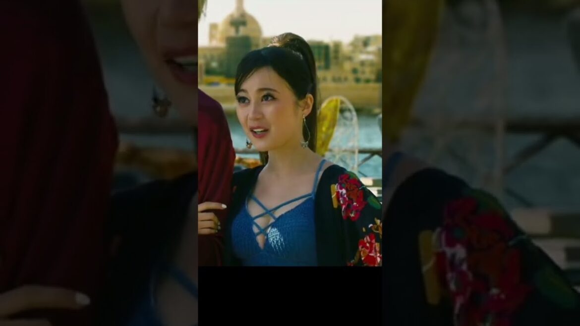 生田絵梨花　水着