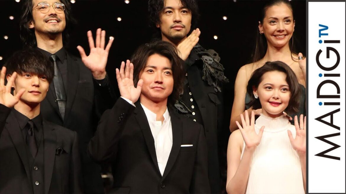 藤原竜也、玉城ティナ&窪田正孝ら豪華キャスト集結に大歓声! 映画「Diner ダイナー」ジャパンプレミア 藤原竜也、玉城ティナ&窪田正孝ら豪華キャスト集結に大歓声! 映画「Diner ダイナー」ジャパンプレミア