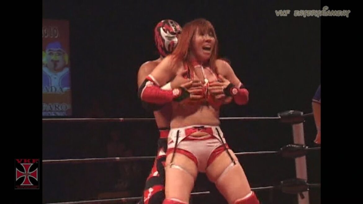 VKFエンターテインメント  2010.5.13 VKF WRESTLE TOKYO 2010 マグニチュード岸和田&アップルみゆき vs 菊タロー&華名