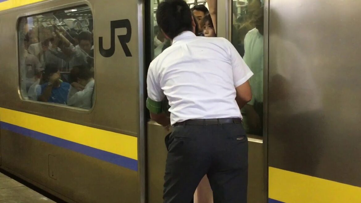 《大量積み残し》外房線の遅延