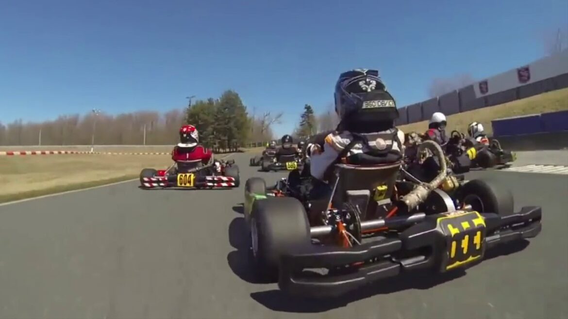 ◆【ゴーカート】トップの奪い合いで事故多発！【衝撃】go kart crash