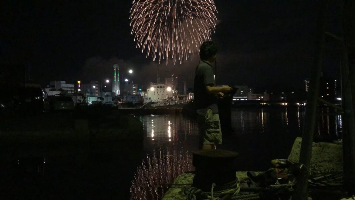 アジングしに行ったら関門海峡花火大会よく見れた