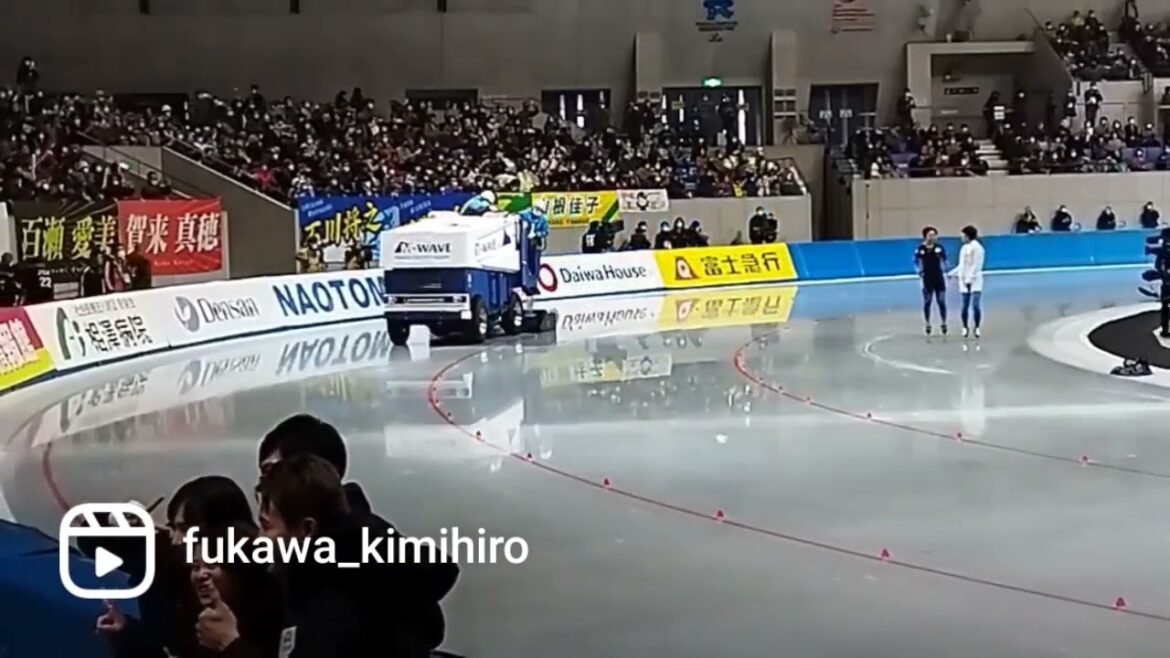 小平奈緒選手引退レース　小平奈緒選手と高木美帆選手グータッチ　高木奈々さんは記念撮影　この画像の中に、冬季五輪金メダル🎖５個