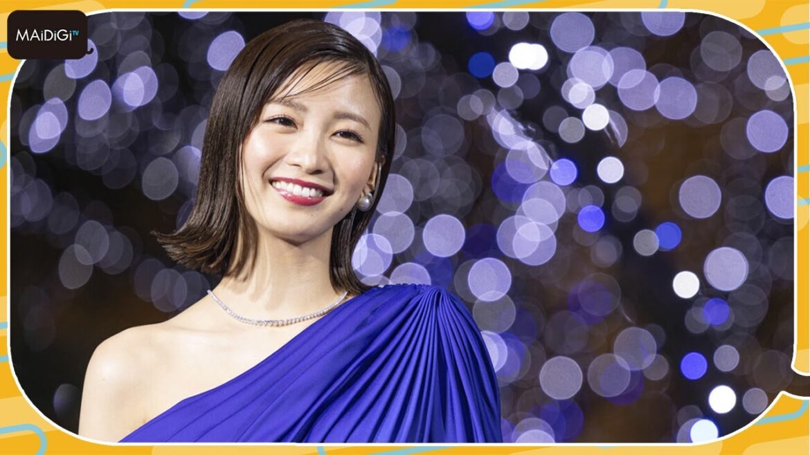 岡崎紗絵、27歳も「初心を忘れずに」　クリスマス恒例の楽しみも明かす　六本木で点灯式に