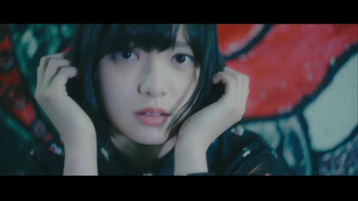 平手友梨奈(Hirate Yurina)