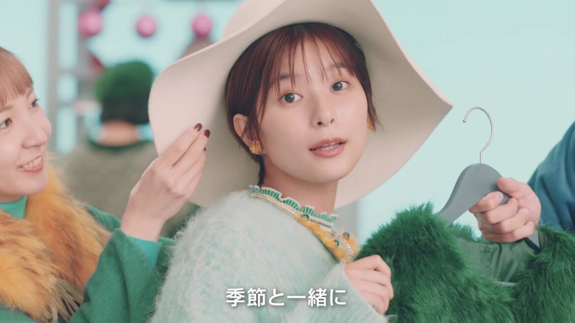 芳根京子、指を鳴らすと洋服が一瞬で変わる！／三井アウトレットパークCM＋メイキング＋インタビュー