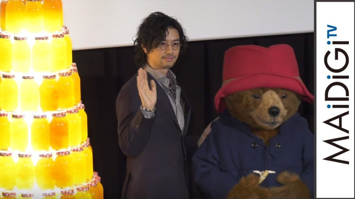 斎藤工、パディントンと触れ合い「暖かい」　映画「パディントン2」イベント3