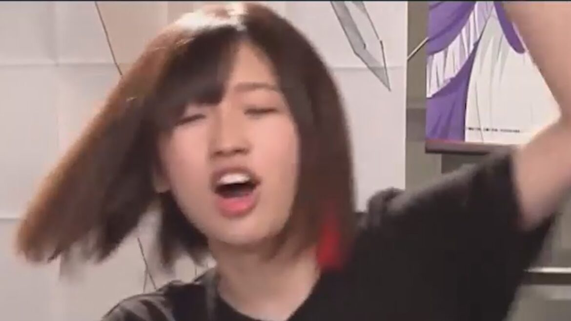 【荒ぶる高橋李依】「ヤったぜ！ヤったぁ～っ！！（ﾌﾞﾝﾌﾞﾝ）」福島潤「りえりー今日はソレなんだ」諏訪彩花「ナニ、魂を売ったの？」突然特定の文庫さん推しに激しく荒ぶりだすりえりーを愛でる動画ｗ