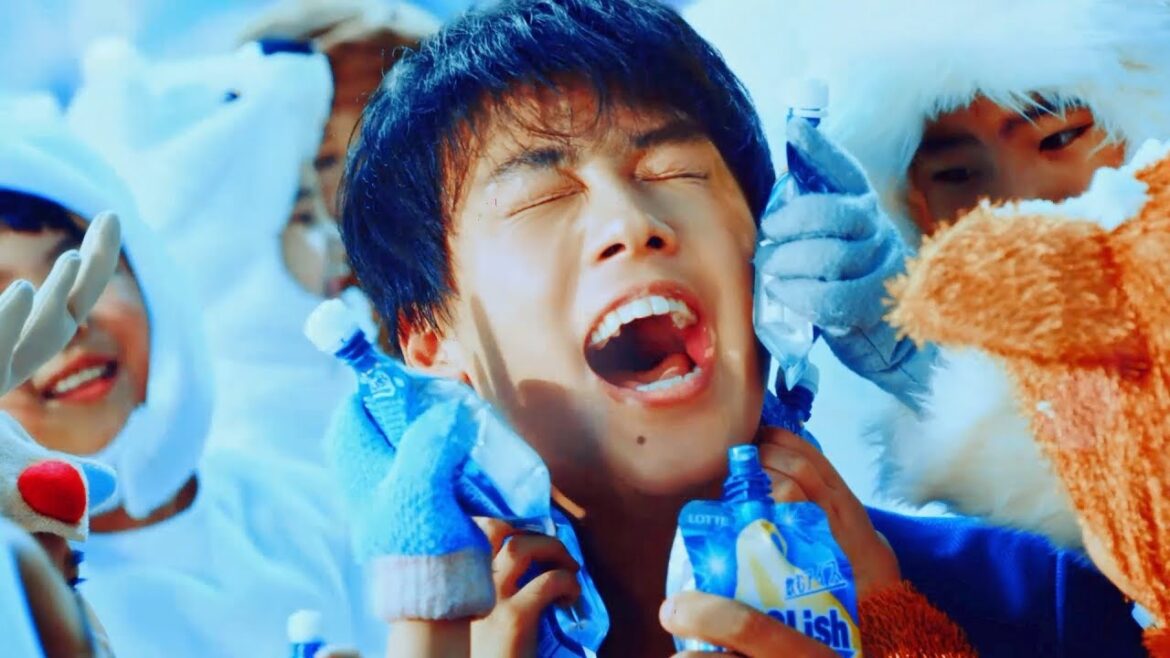 竹内涼真、子どもたちに取り囲まれメロメロ！微笑ましいやりとりにほっこり「子ども3人欲しい！」　ロッテ『クーリッシュ』新CM「2020年もすごい冷たい」篇＆メイキング
