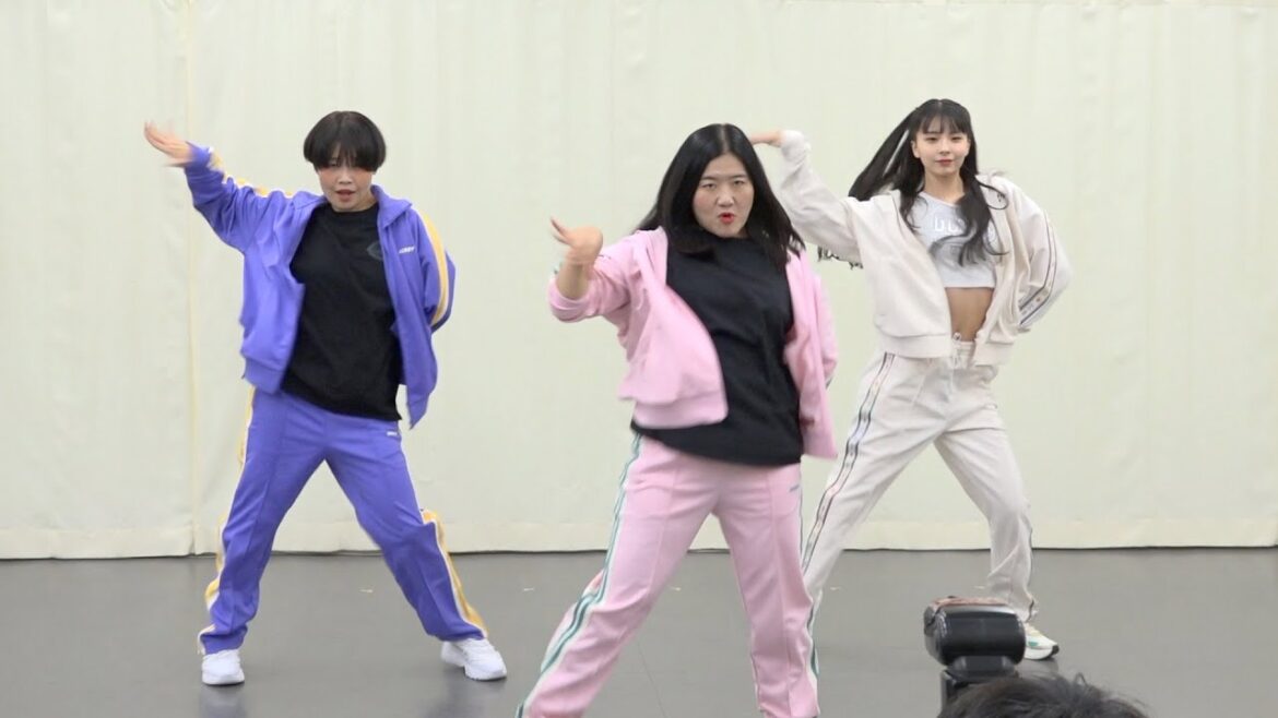 川口ゆりな＆ガンバレルーヤが新ユニット結成でキレキレ新曲ダンス披露！　Kawaguchi Yurina×ガンバレルーヤ「Cheeky Cheeky」記者発表会