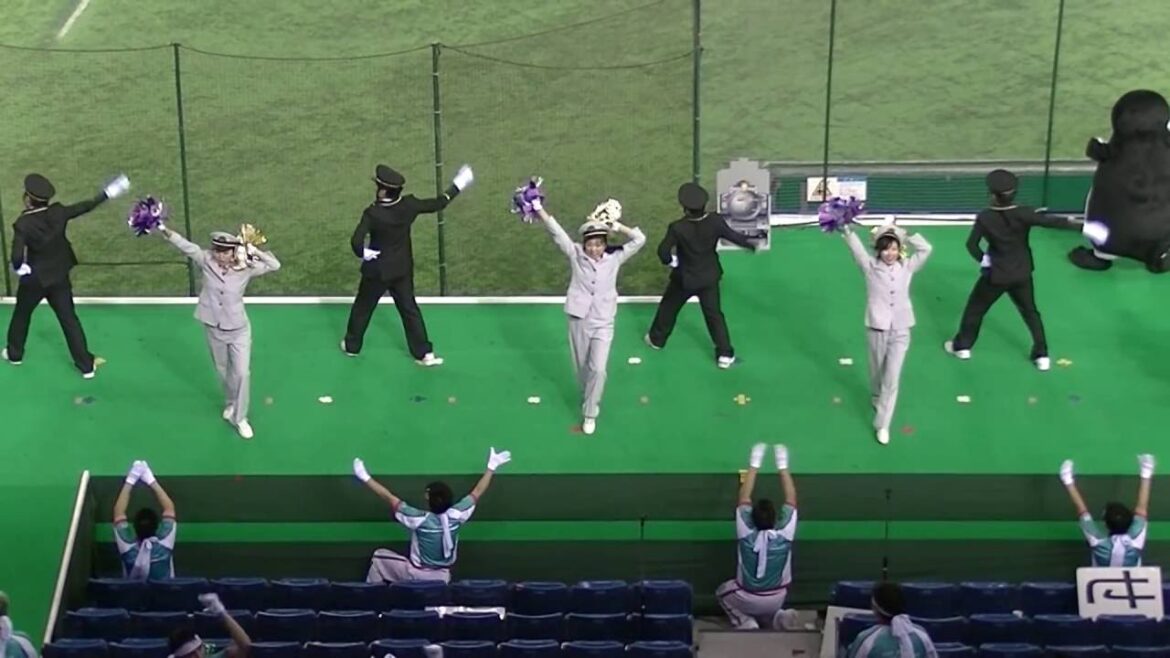 ＪＲ東日本応援＜８回裏逆転シーン＞Suicaペンギン休憩なしで大丈夫？：第８５回都市対抗野球大会