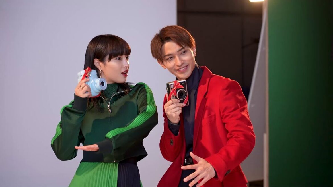 INSTAX “チェキ”「ワクワククリスマス」篇 メイキングムービー／富士フイルム