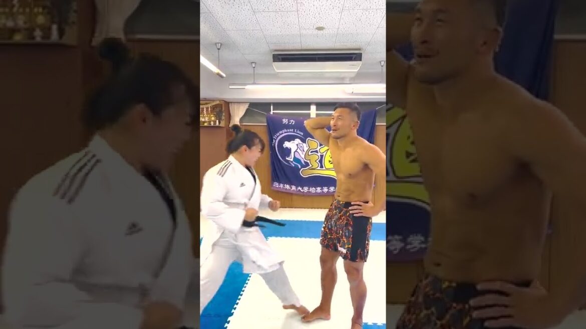 RIZIN選手倒せるか!?!?#short #腹パンチャレンジ RIZIN選手倒せるか!?!?#short #腹パンチャレンジ