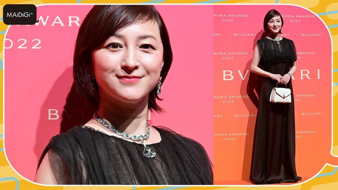 広末涼子「頑張ったごほうび」　ブルガリのジュエリー身に着けフォトコール　「BVLGARI AVRORA AWARDS 2022」