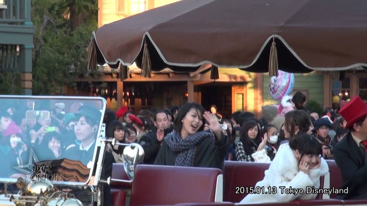 松たか子・神田沙也加・May J.ら、TDL『アナ雪』イベントにサプライズ登場