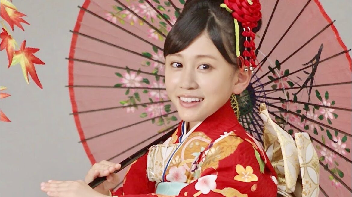 前田敦子が7歳に!?着替え放題にお疲れ？／スタジオマリオCM