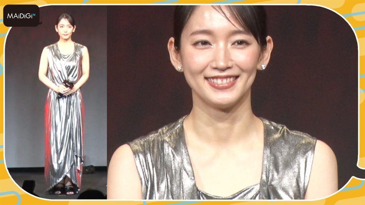吉岡里帆、美肌際立つノースリーブドレス姿で魅了　「ガンニバル」世界同時配信記念スペシャルナイト