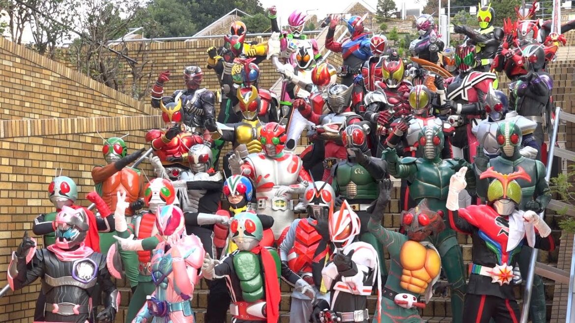 歴代仮面ライダー38人大集結で決めポーズ披露！1号からギーツまで豪華に登場！　 『THE 仮面ライダー展』オープニングセレモニー