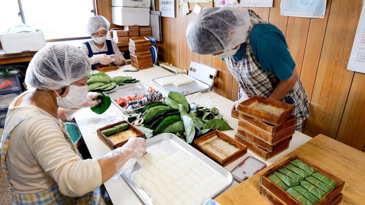 熟練の高速寿司さばき！お母さん達の職人技が光るうどん丼食堂の１日丨The Owner's Signature Udon & the Sushi Made by Our Mothers