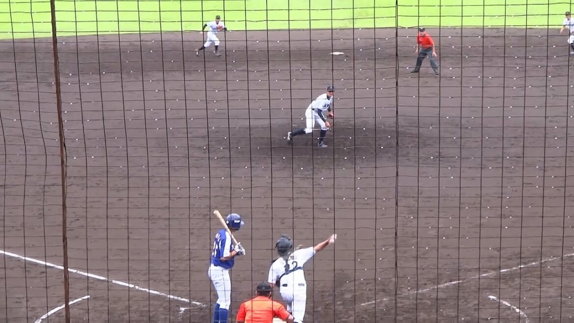 2015/6/21　宇佐見真吾 （城西国際大学/大学日本代表）　セカンドスローイング　盗塁阻止　4年生