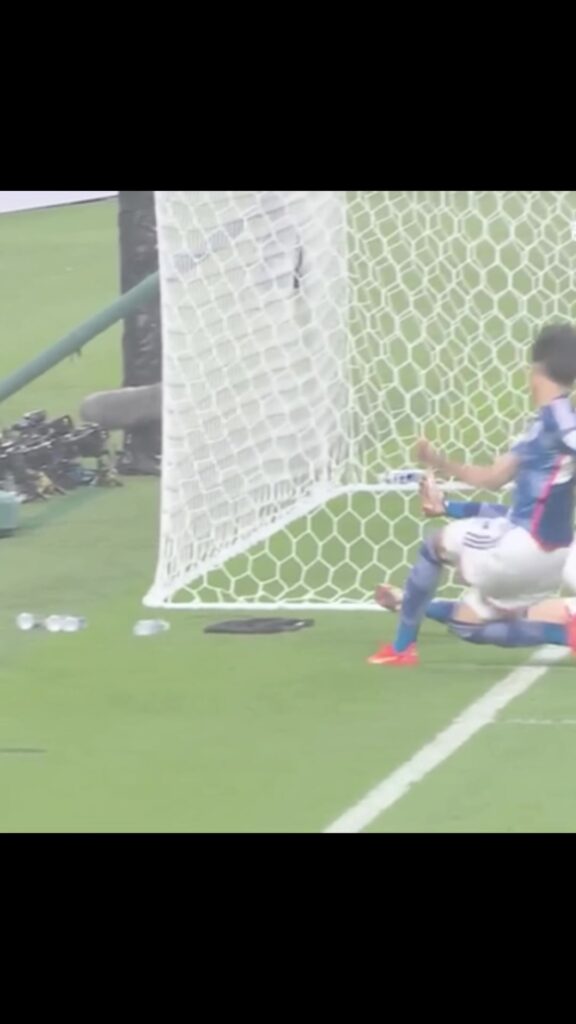 三苫さんと田中碧さん最高！#ワールドカップ #サッカー#三苫#ゴール #ギリ #えぐ #おすすめ#バズれ#高画質 #田中碧 ♬ オリジナル楽曲 - 青山てるし...